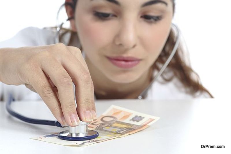 How to Deal with Medical Bills to Avoid Debt